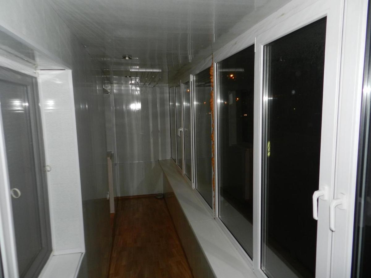 1-Room Apartment 50M2 On Metalurhiv Avenue 17, By Grandhome Zaporizhia ภายนอก รูปภาพ