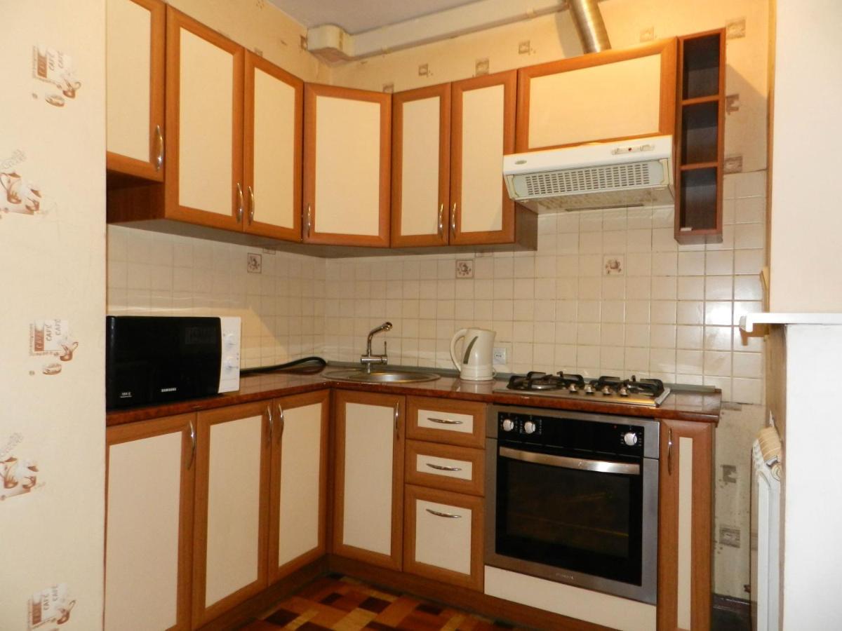 1-Room Apartment 50M2 On Metalurhiv Avenue 17, By Grandhome Zaporizhia ภายนอก รูปภาพ